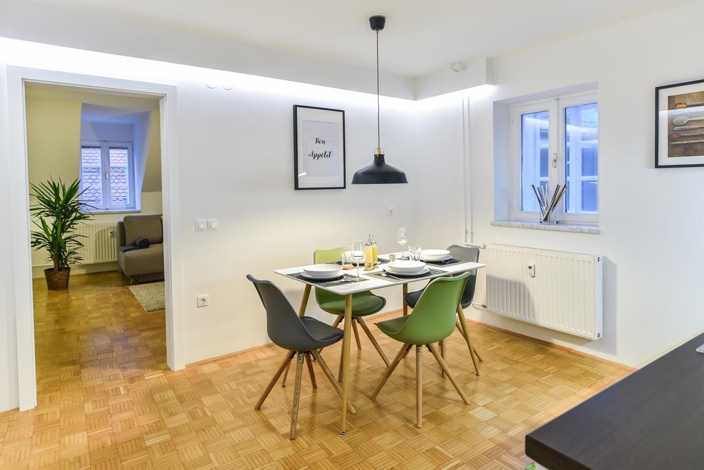 Strict City Apartments Любляна Экстерьер фото